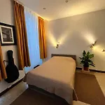 Paris Centre Ideal For Tourists And Business